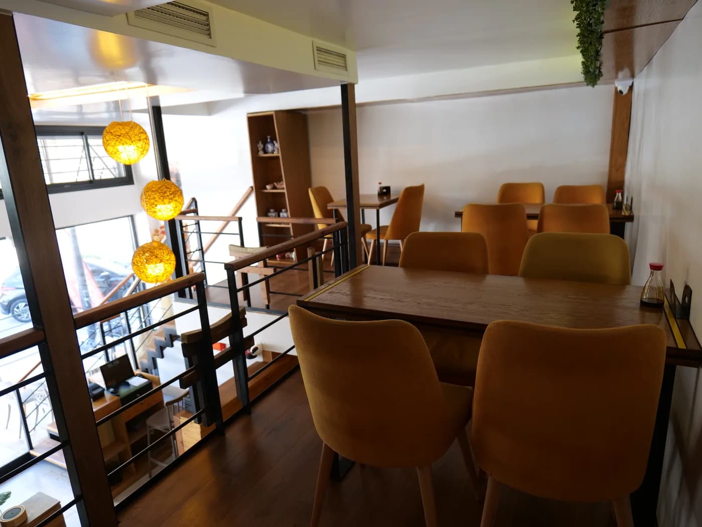 Table Hayasushi