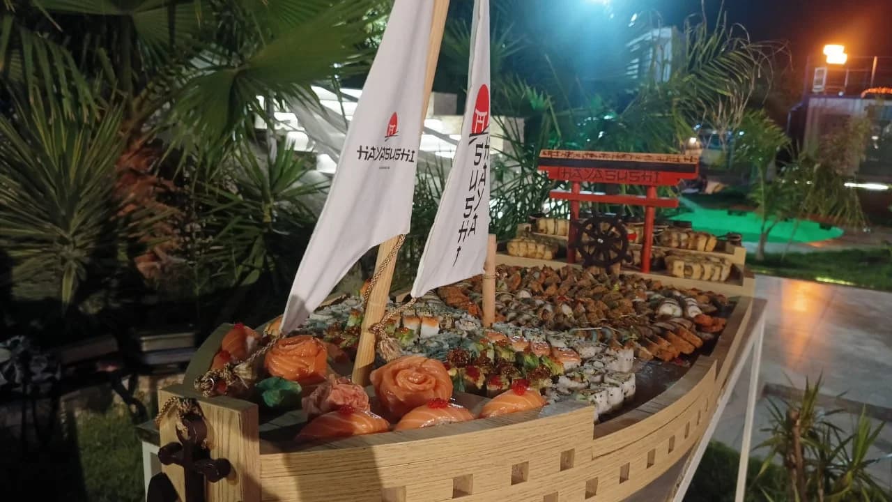 Bateau à sushi Hayasushi pour événements